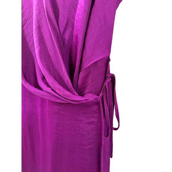 ✌️ 2/$40 ✌️Deep Purple Vince Camuto Thin Strap Wrap Dress Plunging Neckline sz M - Picture 3 of 8